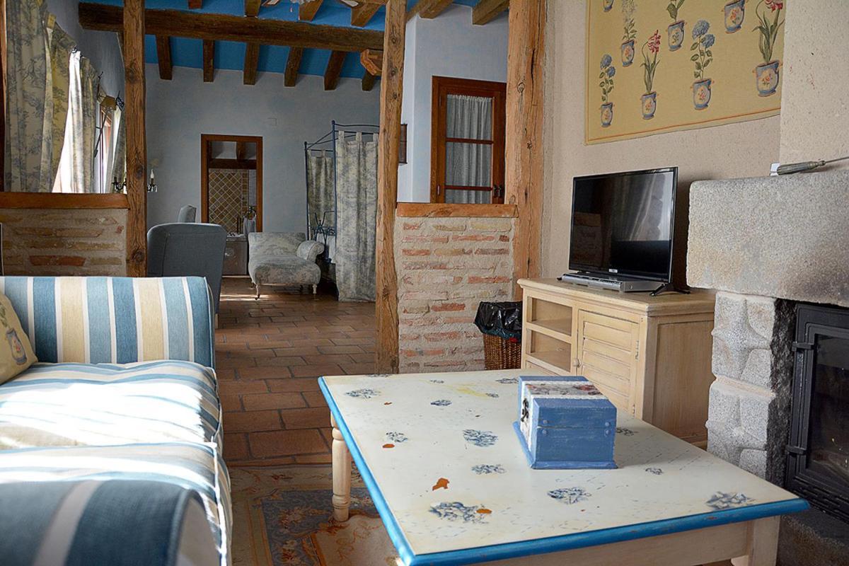 Posada Fuenteplateada Collado Hermoso 외부 사진