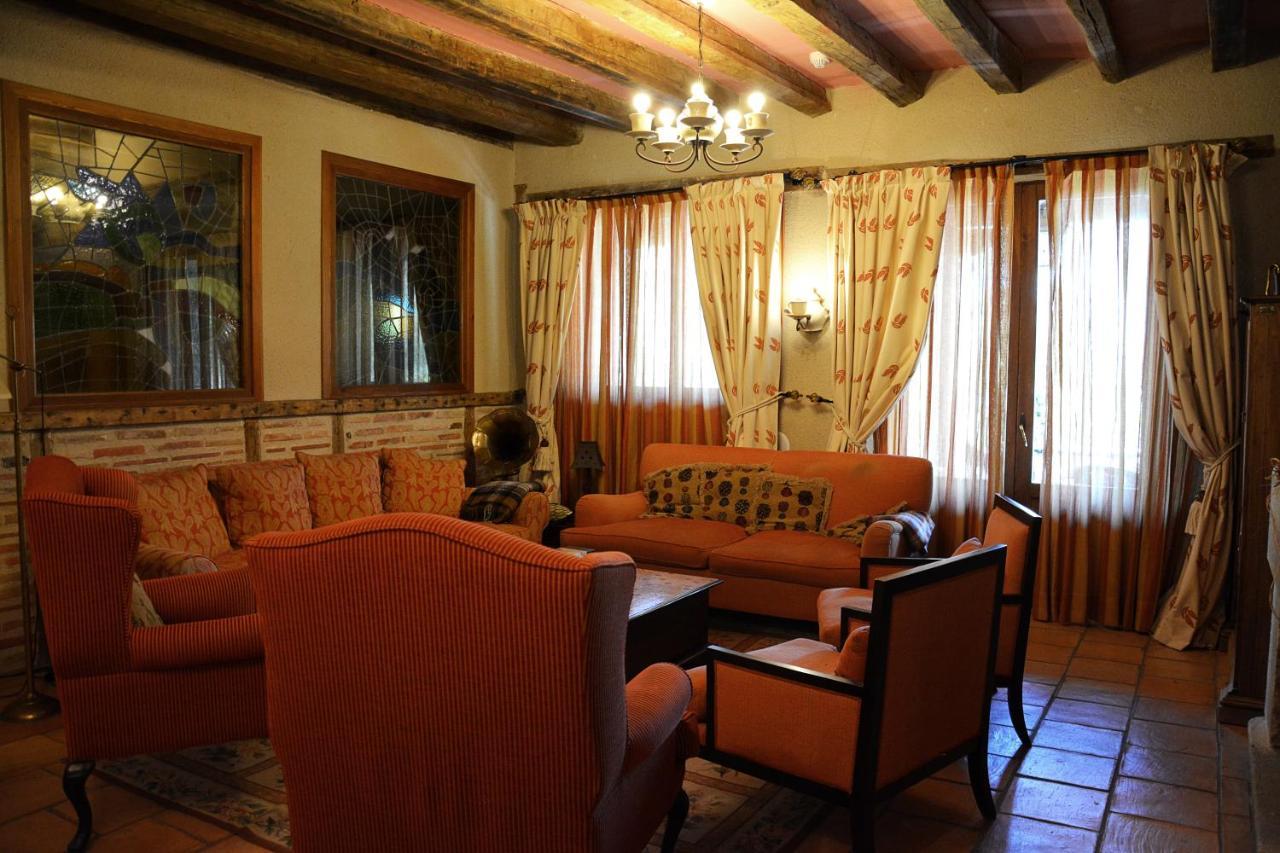 Posada Fuenteplateada Collado Hermoso 외부 사진